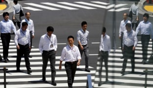 Japan February jobless rate rises to 2.6% 