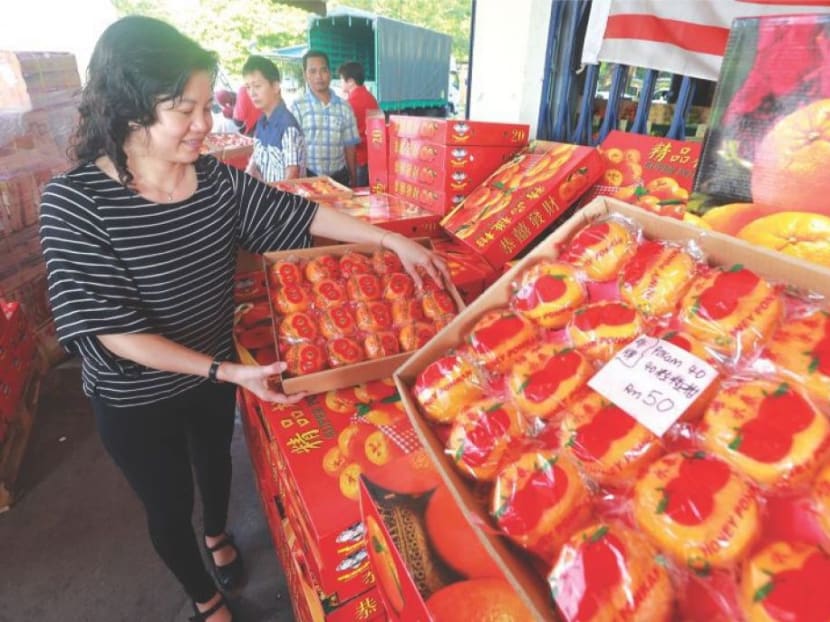 Community groups in Singapore often run annual Chinese New Year shopping trips for Singaporeans to enjoy the cheaper prices across the border and stock up on festive goodies.
