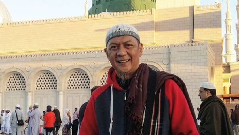 Pelakon dan pelawak Shamsul Ghau Ghau kini "Ustaz" bertauliah! Pelakon dan pelawak Shamsul Ghau Ghau kini "Ustaz" bertauliah!