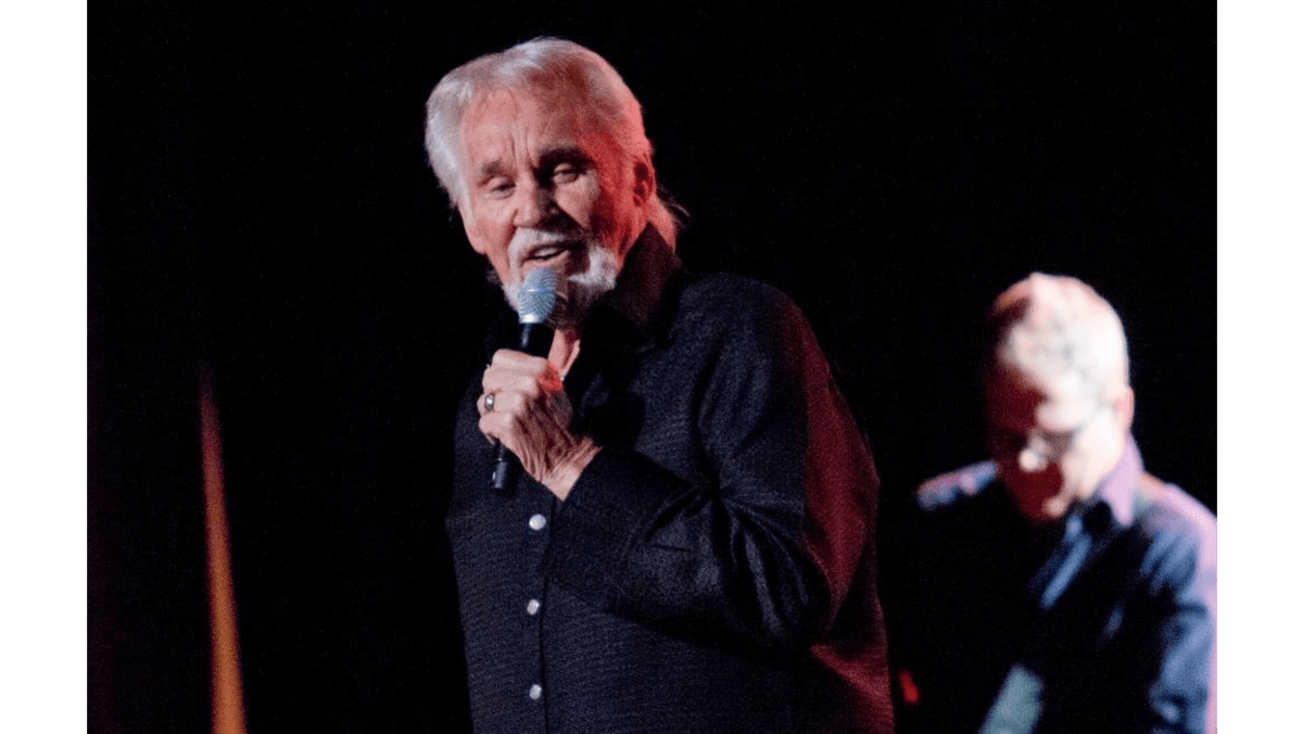 Kenny Rogers cancels shows amid health problems - 8 Days
