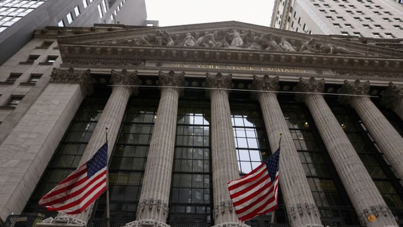 Stocks sink, euro plunges as Ukraine war shakes markets Stocks sink, euro plunges as Ukraine war shakes markets