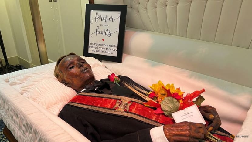 "Stoneman Willie" beloved Pennsylvania mummy gets burial, real name