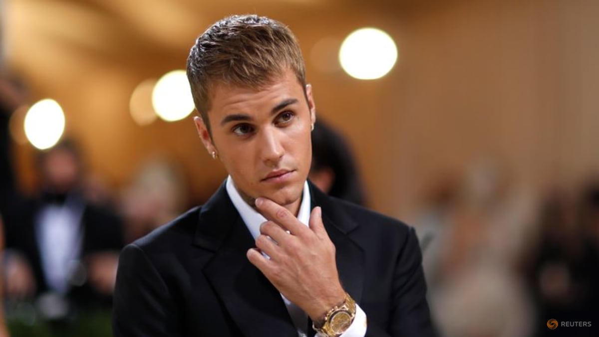 justin-bieber-launches-new-weed-venture-with-product-named-peaches