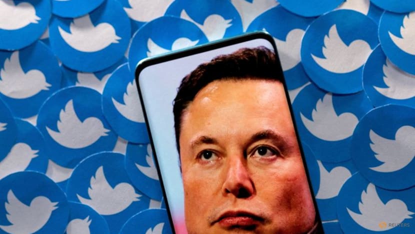 Elon Musk says he will find a new leader for Twitter