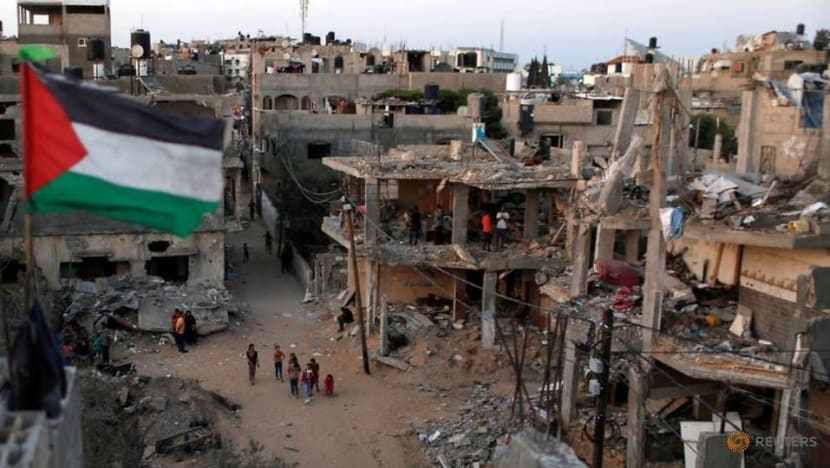 Displaced by Israeli bombs, Gazans camp by rubble of their homes Displaced by Israeli bombs, Gazans camp by rubble of their homes