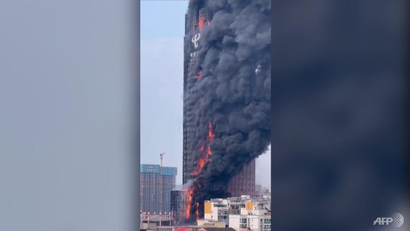 Fire engulfs office tower in China's Changsha city