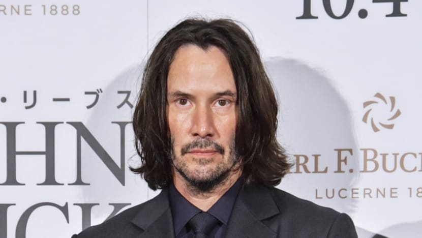 Keanu Reeves Praises "Thoughtful And Effective" Safety Protocols When Matrix 4 Resumes Filming