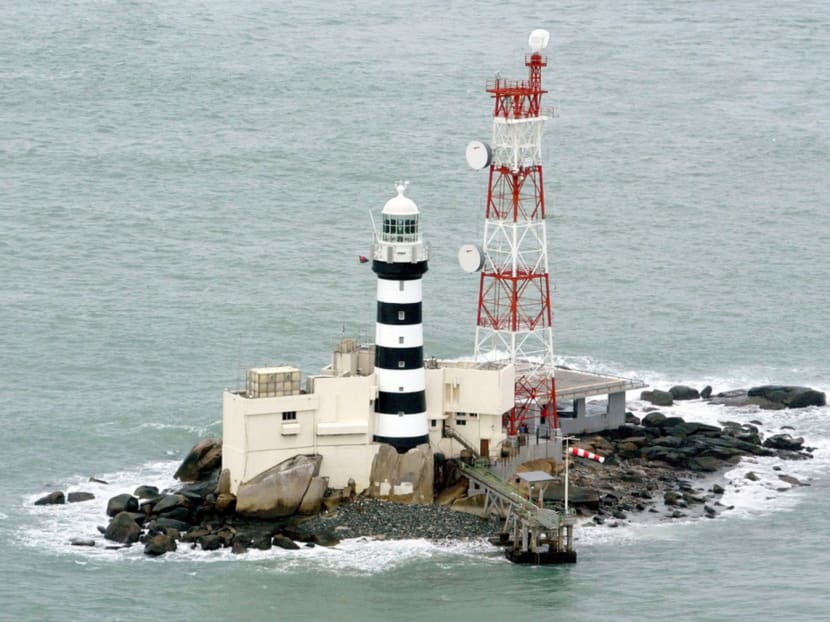 The tiny island of Pedra Branca sits at the entrance to the Singapore Strait at 44 km east of the city state and 15km off peninsular Malaysia's southern coast. 