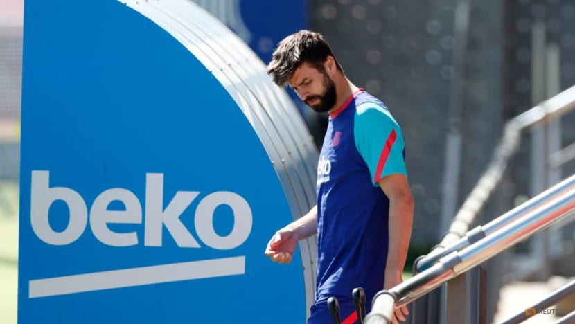 Football: Barcelona's Pique injures calf to add to centreback shortage Football: Barcelona's Pique injures calf to add to centreback shortage