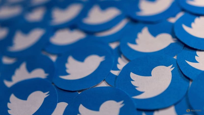 Twitter blames Musk, weak ad market for drop in revenue Twitter blames Musk, weak ad market for drop in revenue
