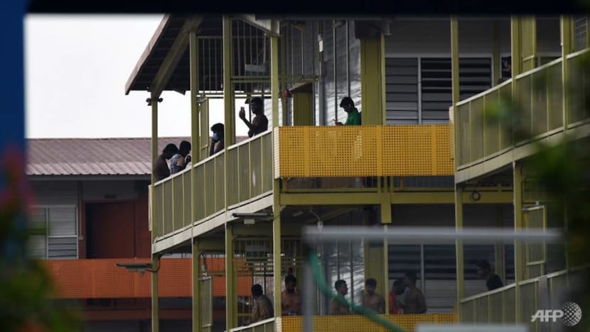 Singapore reports a record 287 new COVID-19 cases with more than half linked to dormitory cluster Singapore reports a record 287 new COVID-19 cases with more than half linked to dormitory cluster