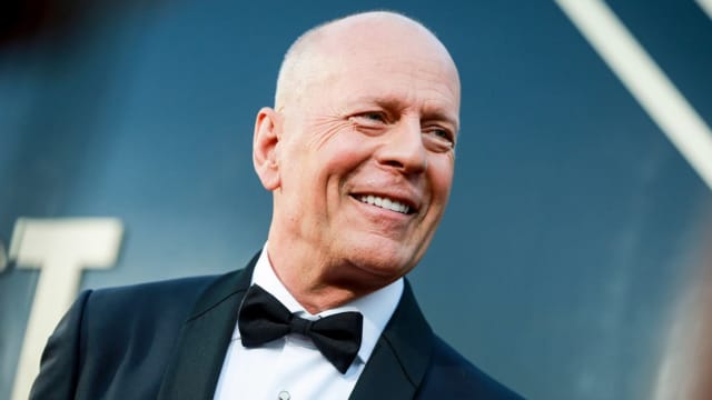 一定要息影吗？困扰Bruce Willis的“失语症”有多可怕？