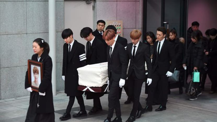 SHINee Bandmates Lay Kim Jonghyun To Rest