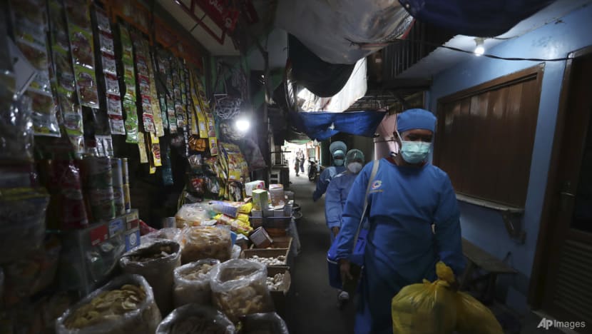 Indonesia approves five COVID-19 vaccines for booster shots Indonesia approves five COVID-19 vaccines for booster shots