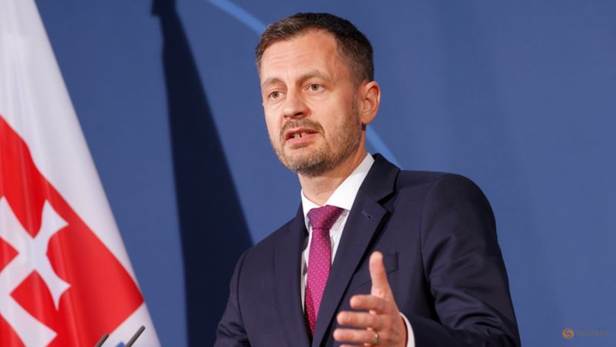 Photo of Slovenský premiér hľadá dohodu, ktorá by udržala vládu pohromade, keďže minister hospodárstva podal demisiu