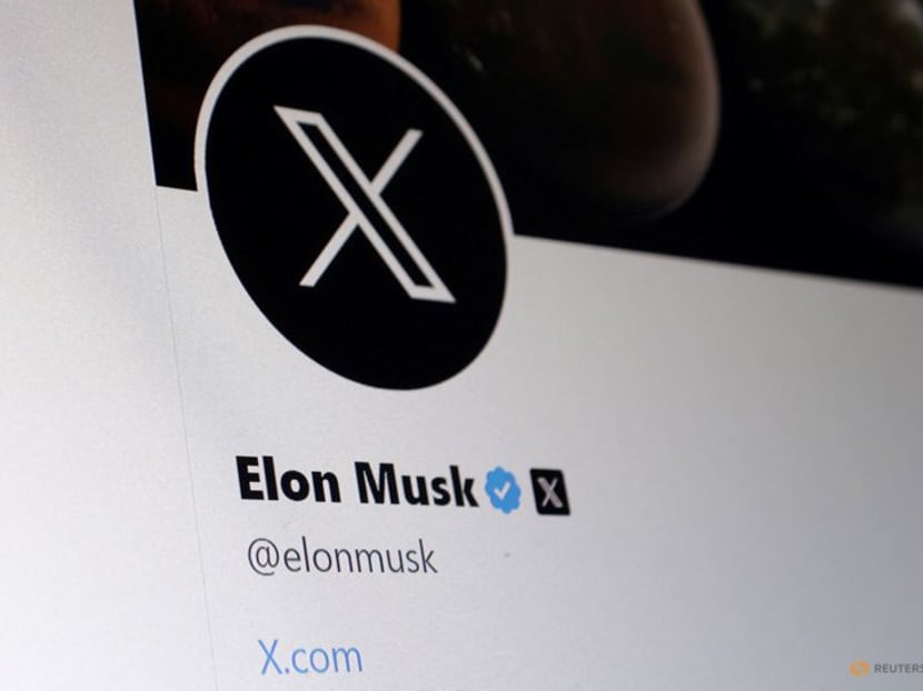 Musk rebrands Twitter, replacing bird logo with X - TODAY