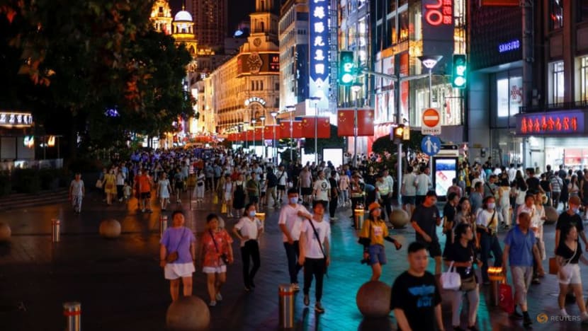 Shanghai encourages 'duty-free economy' as part of consumer push Shanghai encourages 'duty-free economy' as part of consumer push
