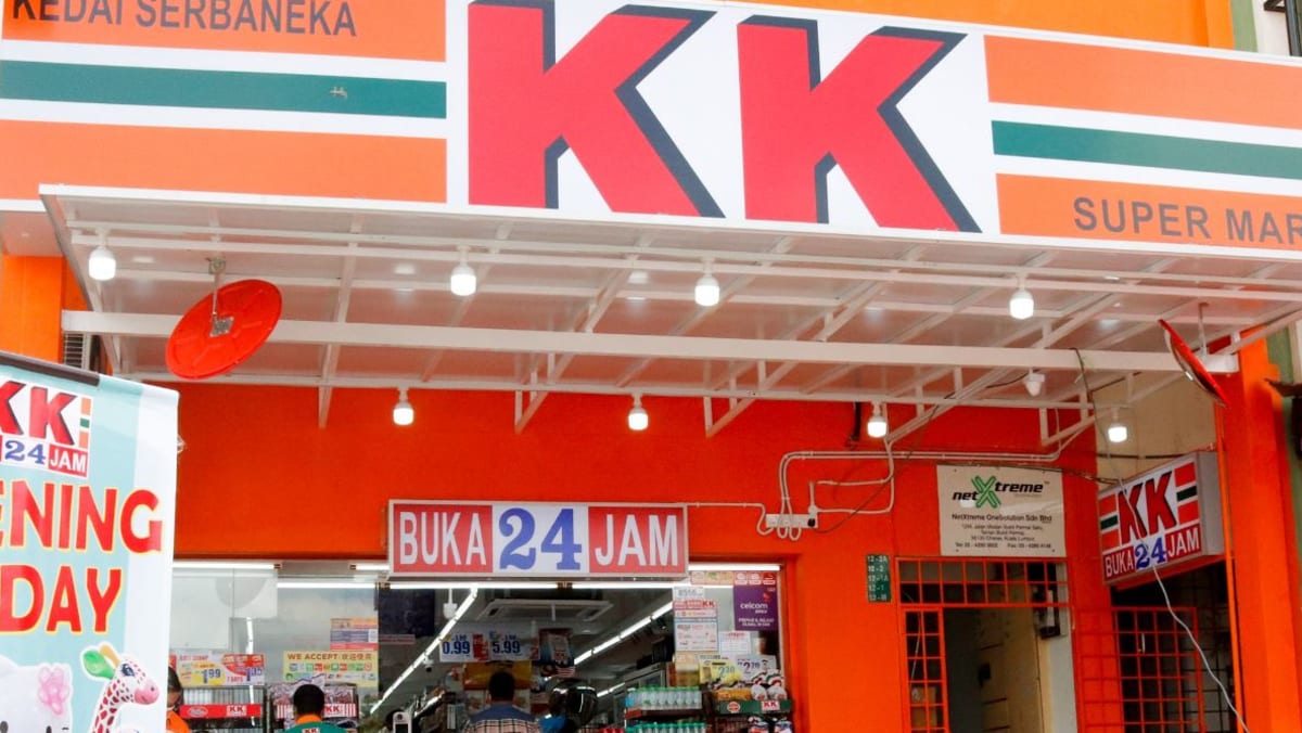 马来西亚超市的“阿拉”袜子失误引发穆斯林强烈反对和政界人士辩论