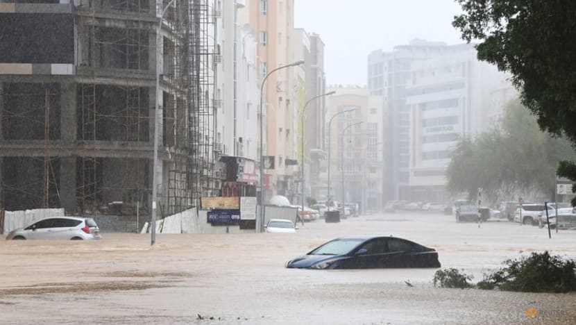 Cyclone Shaheen hits Oman with ferocious winds, killing three Cyclone Shaheen hits Oman with ferocious winds, killing three