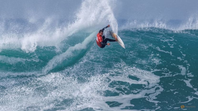 Surfing-Peru wins World Surfing Games team gold, Tahitians lift France Olympic hopes