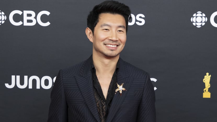 Shang-Chi 2 Update: Simu Liu Feels No Pressure For Sequel, Jokes That Marvel  May Have Trouble Getting Michelle Yeoh After Her Oscar Win - 8days