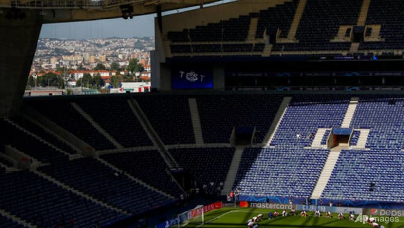 Porto locals' fury as COVID-19 rules eased for English football fans