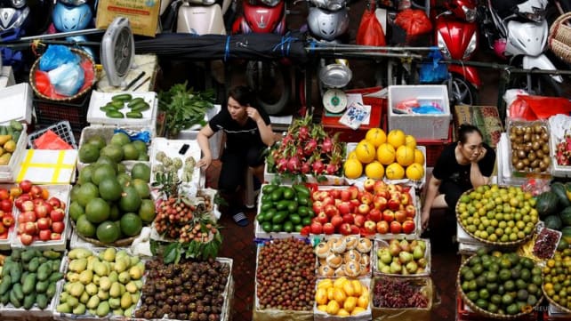 Vietnam inflation rises in May, nears government's limit
