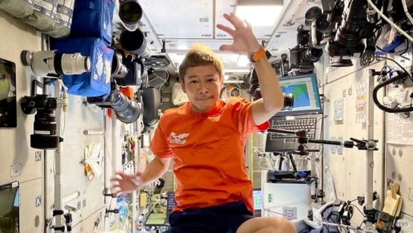 Japan billionaire Maezawa set to land in Kazakhstan after 12-day space flight Japan billionaire Maezawa set to land in Kazakhstan after 12-day space flight