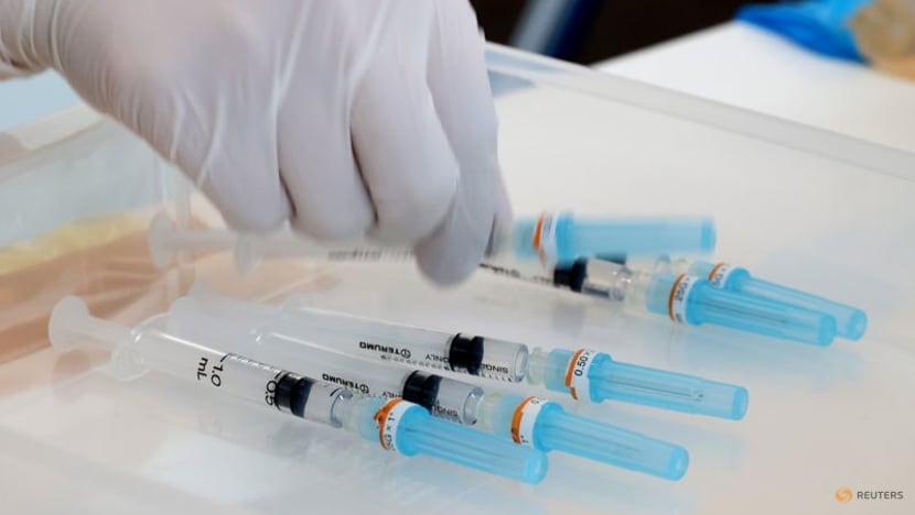 Japan eyes mixed use of COVID-19 shots to speed vaccine rollout Japan eyes mixed use of COVID-19 shots to speed vaccine rollout