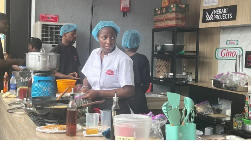 Cef Nigeria masak 100 jam tanpa henti; cuba cipta Rekod Dunia Guinness