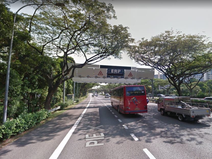 The ERP gantry on the Westbound Pan Island Expressway, before the Eunos Link. Photo: Internet sceencap via Google Maps The ERP gantry on the Westbound Pan Island Expressway, before the Eunos Link. Photo: Internet sceencap via Google Maps