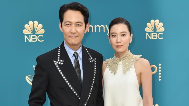 被看好拿下艾美奖视帝　李政宰首次携女友出席颁奖盛会