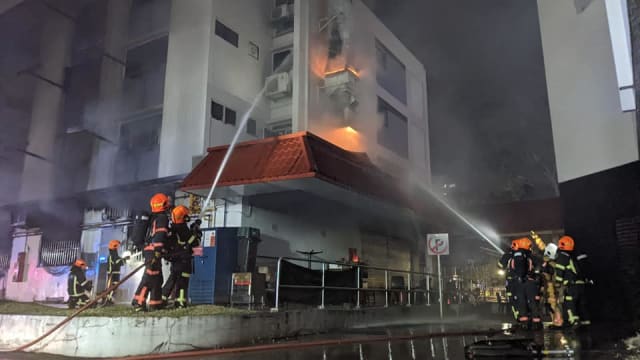 勿洛北一咖啡店发生火患 55名居民被疏散