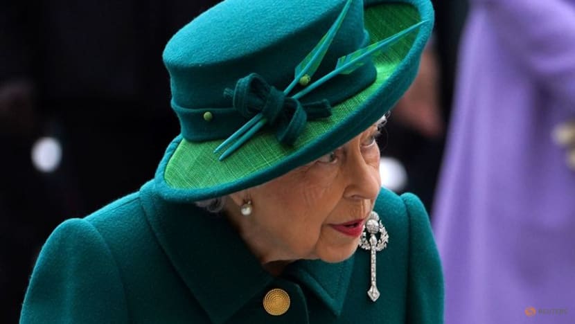 Queen Elizabeth heads to Scotland for 'Royal Week' Queen Elizabeth heads to Scotland for 'Royal Week'