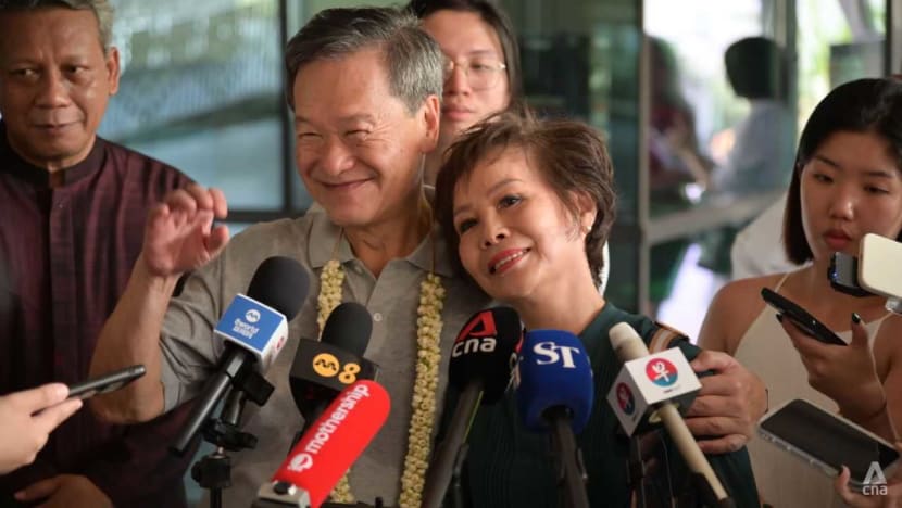Voters would 'prefer a chance to have' Singapore-born President and spouse, claims Tan Kin Lian Voters would 'prefer a chance to have' Singapore-born President and spouse, claims Tan Kin Lian