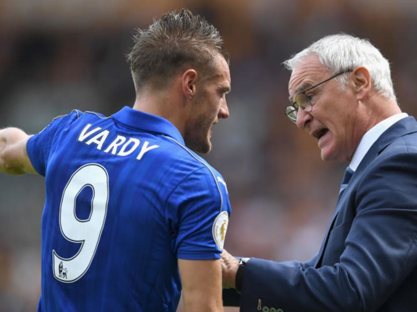 Jamie Vardy and Claudio Ranieri having a discussion on the sidelines during a Premier League match last August. Photo: Getty Images