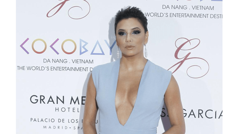 Eva Longoria breaks leg Eva Longoria breaks leg