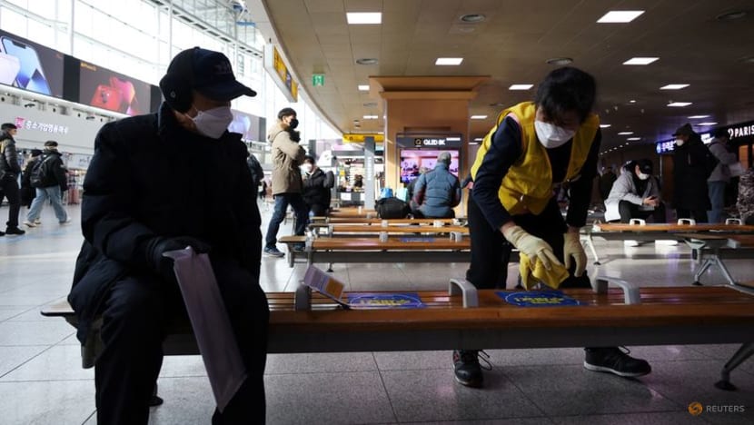 South Korea extends social distancing rules as Omicron cases spike South Korea extends social distancing rules as Omicron cases spike