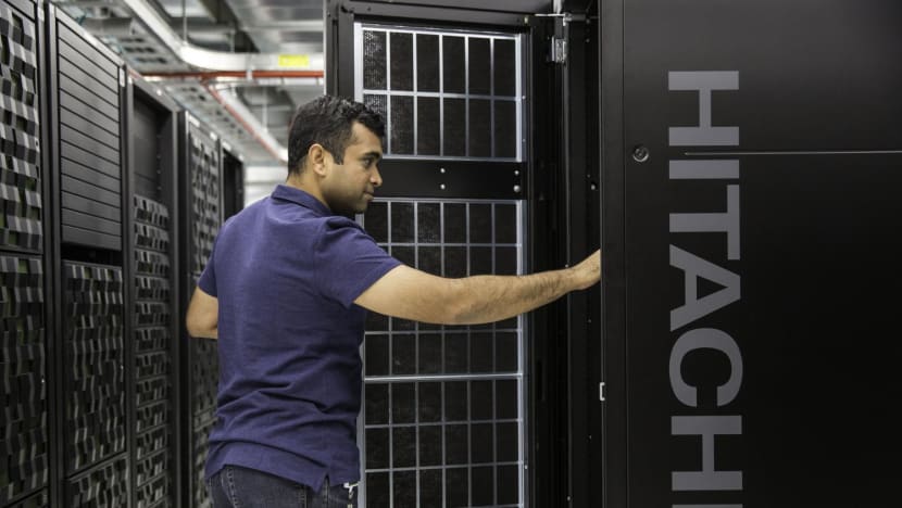Modernise your digital core: Closing the distance between mid-range and enterprise storage Modernise your digital core: Closing the distance between mid-range and enterprise storage