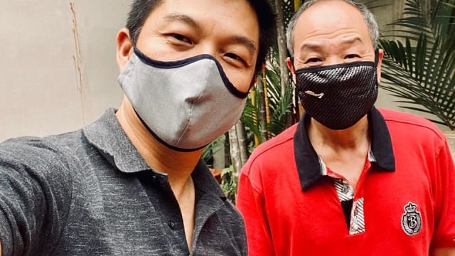 陈川仁探望刘程强 送上猫山王