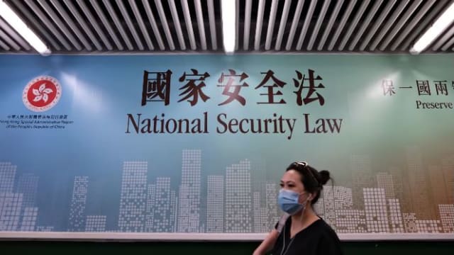 香港国安处正通缉八名海外港人 悬赏100万港元 