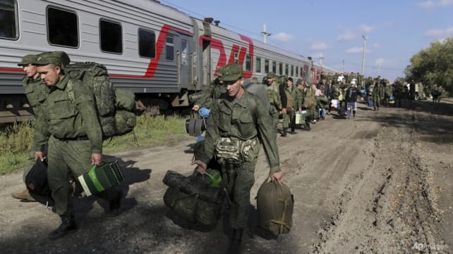 New Russian campaign tries to entice men to fight in Ukraine