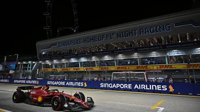 F1新加坡大奖赛吸引30万2000人观战 创历来新高
