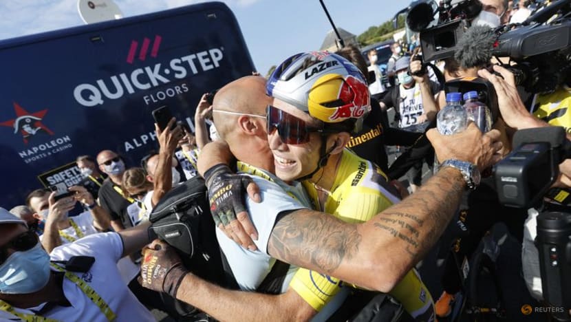 Van Aert masterclass as Belgian extends Tour lead with stage four solo win Van Aert masterclass as Belgian extends Tour lead with stage four solo win