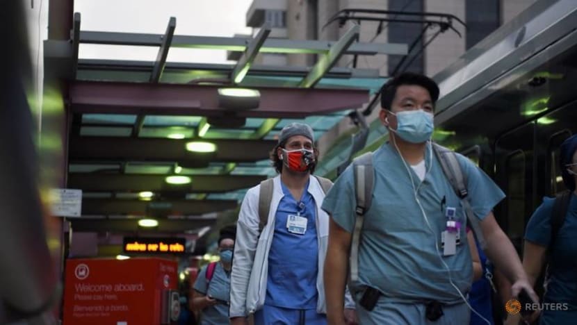 US becomes first nation to cross 10 million COVID-19 cases as third wave of infections surges US becomes first nation to cross 10 million COVID-19 cases as third wave of infections surges