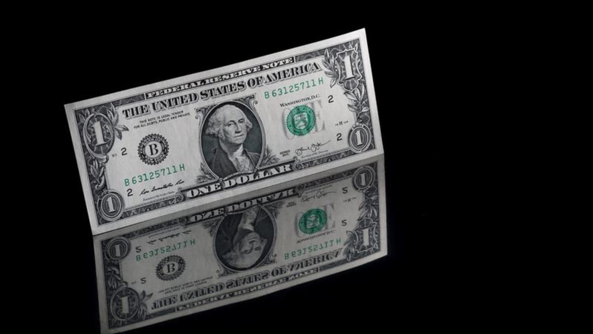 Dolar AS menguat setelah mengalami penurunan selama berhari-hari, namun prospek lemah tetap ada