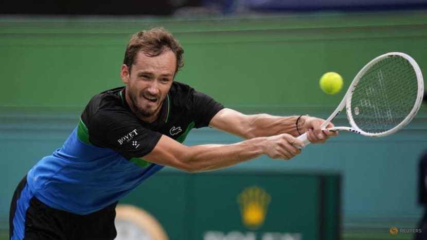 ATP roundup: Daniil Medvedev headlines day of sweeps at Vienna