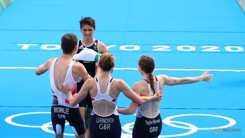 Olympics-Triathlon-Britain win mixed relay gold Olympics-Triathlon-Britain win mixed relay gold