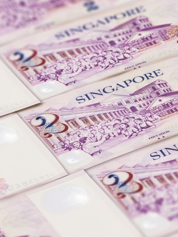 MAS to stop issuing ‘good-as-new’ dollar notes for Chinese New Year 2023 to cut carbon emissions