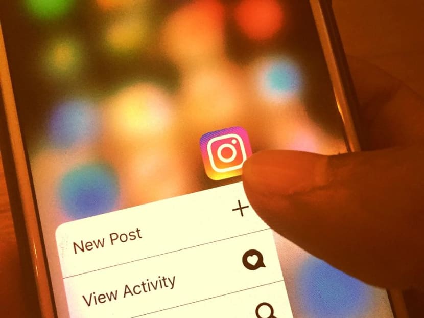 Derek Ng De Ren sent threatening messages to footballer Neal Maupay via social network Instagram. Derek Ng De Ren sent threatening messages to footballer Neal Maupay via social network Instagram.
